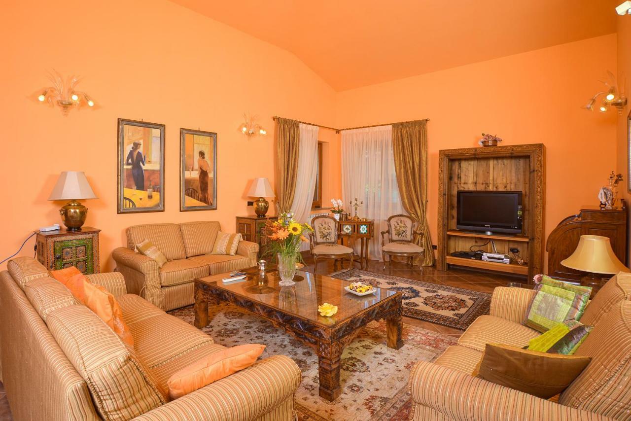 Villa Nevada -20 Min Da Roma لاديسْبولِ المظهر الخارجي الصورة